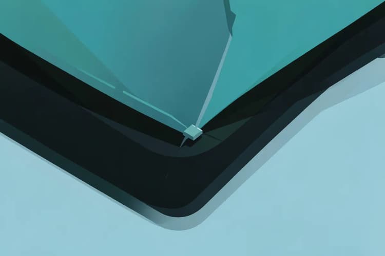 Tela de um celular Samsung Note 8 com uma pequena lasca no canto, que se estende em uma fina linha de rachadura pelo vidro.